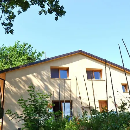 Strohballenhaus Valle Delle Rose * Barchi