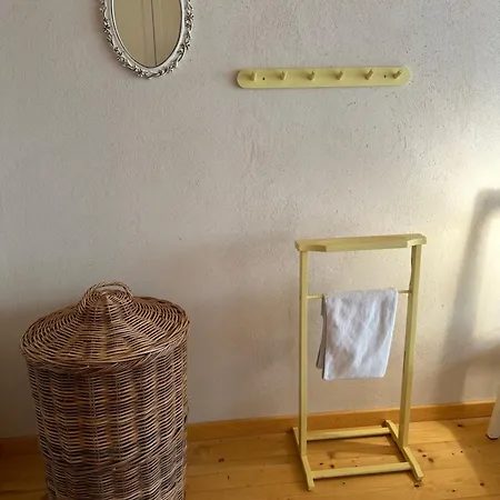 Strohballenhaus Valle Delle Rose *